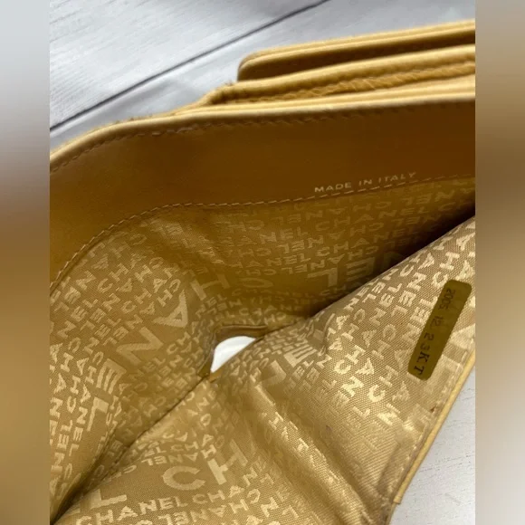 SOLD- CHANEL lambskin bifold wallet w/ COA - Picture 8 of 10